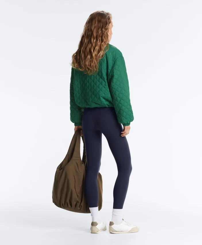 Kurze, mit Fellex®-Aerogel gefütterte Jacke Kurze, mit Fellex®-Aerogel gefütterte Jacke