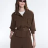 Kurze Utility-Jacke aus Piqué mit Gürtel