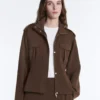Kurze Utility-Jacke aus Piqué mit Gürtel