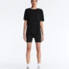 Kurzärmeliges T-Shirt aus Modal-Mischung mit abgerundetem Saum am Rücken Kurzärmeliges T-Shirt aus Modal-Mischung mit abgerundetem Saum am Rücken