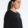 Kurzärmeliges T-Shirt aus Modal-Mischung mit abgerundetem Saum am Rücken Kurzärmeliges T-Shirt aus Modal-Mischung mit abgerundetem Saum am Rücken