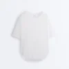 Kurzärmeliges T-Shirt aus Modal-Mischung mit abgerundetem Saum am Rücken Kurzärmeliges T-Shirt aus Modal-Mischung mit abgerundetem Saum am Rücken