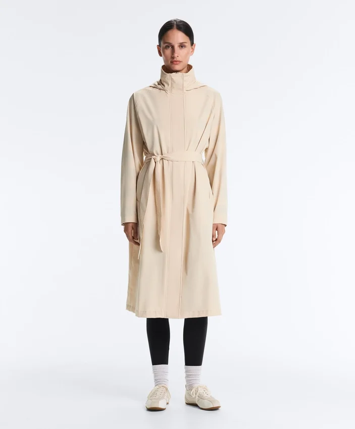 Lange, extra leichte, wasserdichte 10K-Jacke Lange, extra leichte, wasserdichte 10K-Jacke