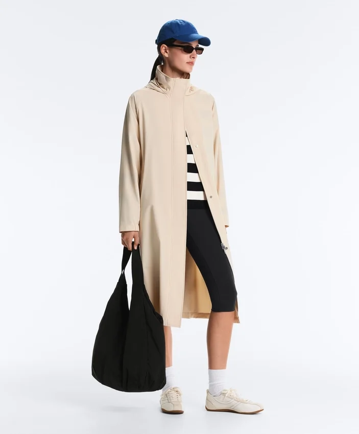 Lange, extra leichte, wasserdichte 10K-Jacke Lange, extra leichte, wasserdichte 10K-Jacke