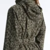 Lange, extra leichte, wasserdichte 10K-Jacke Lange, extra leichte, wasserdichte 10K-Jacke