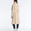 Lange, extra leichte, wasserdichte 10K-Jacke Lange, extra leichte, wasserdichte 10K-Jacke