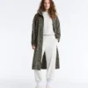 Lange, extra leichte, wasserdichte 10K-Jacke Lange, extra leichte, wasserdichte 10K-Jacke