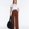 Lange Hose aus Soft Touch Modal mit Falten Lange Hose aus Soft Touch Modal mit Falten