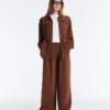 Lange Hose aus Soft Touch Modal mit Falten Lange Hose aus Soft Touch Modal mit Falten