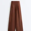 Lange Hose aus Soft Touch Modal mit Falten Lange Hose aus Soft Touch Modal mit Falten