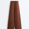 Lange Hose aus Soft Touch Modal mit Falten Lange Hose aus Soft Touch Modal mit Falten