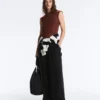 Lange Hose mit weitem Bein aus Soft Touch Modal und Falten Lange Hose mit weitem Bein aus Soft Touch Modal und Falten