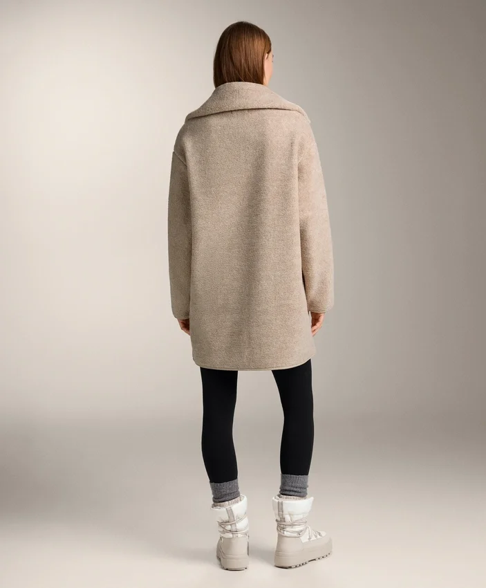 Lange Jacke aus Lammfelljacke Lange Jacke aus Lammfelljacke