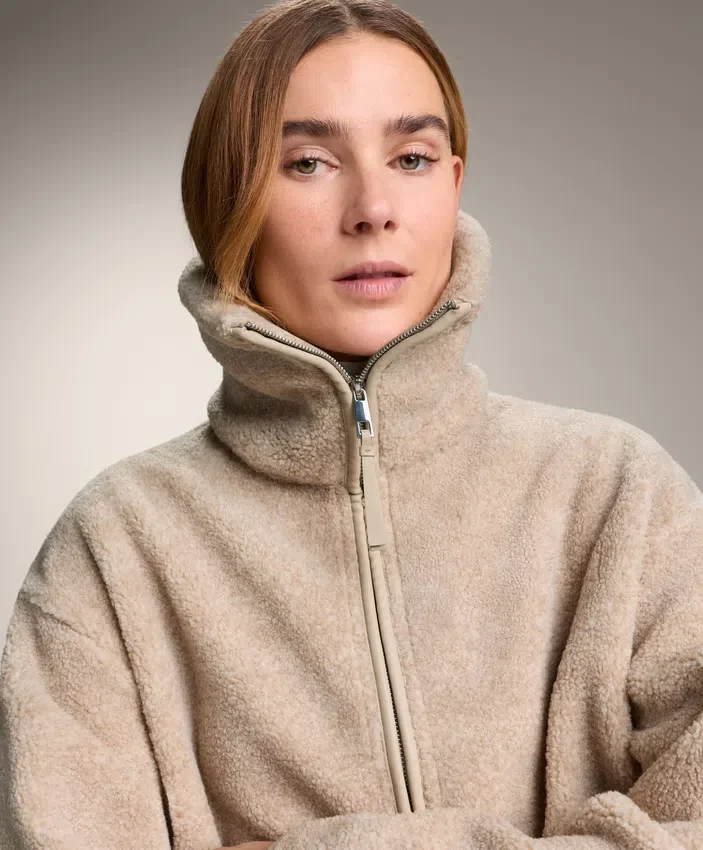 Lange Jacke aus Lammfelljacke Lange Jacke aus Lammfelljacke