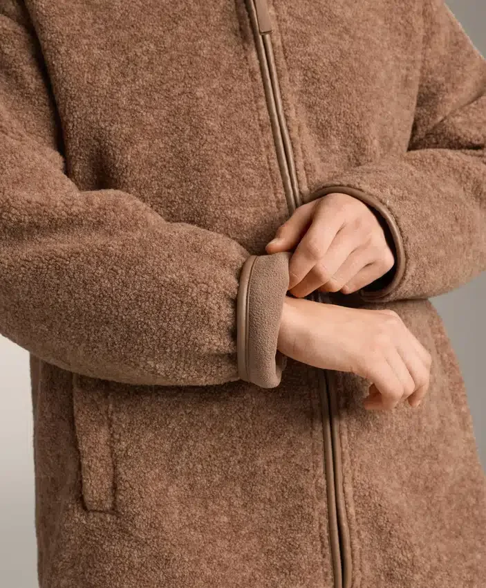 Lange Jacke aus Lammfelljacke Lange Jacke aus Lammfelljacke