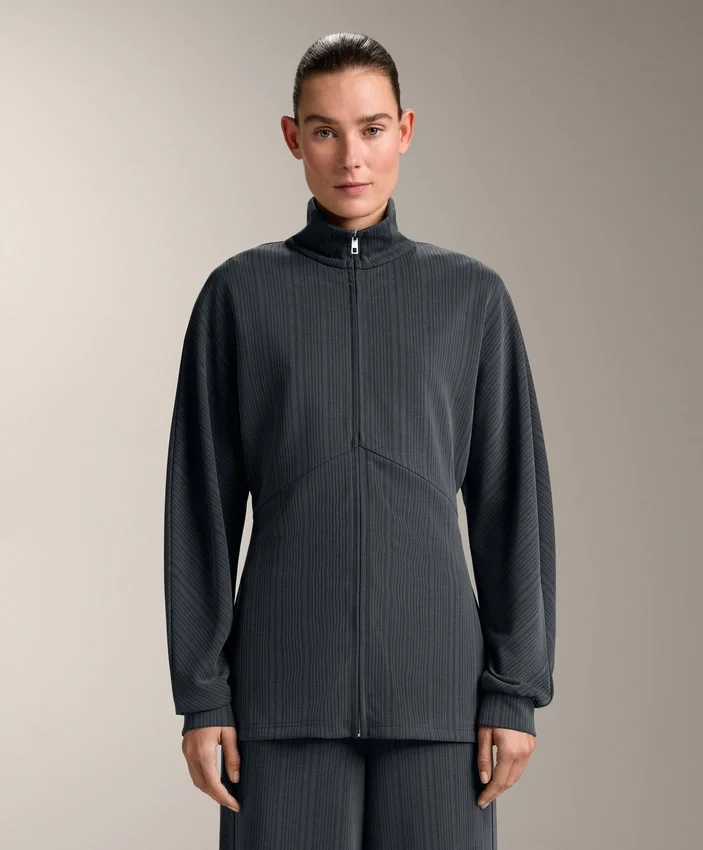 Lange Jacke mit asymmetrischen Streifen aus Modal Lange Jacke mit asymmetrischen Streifen aus Modal