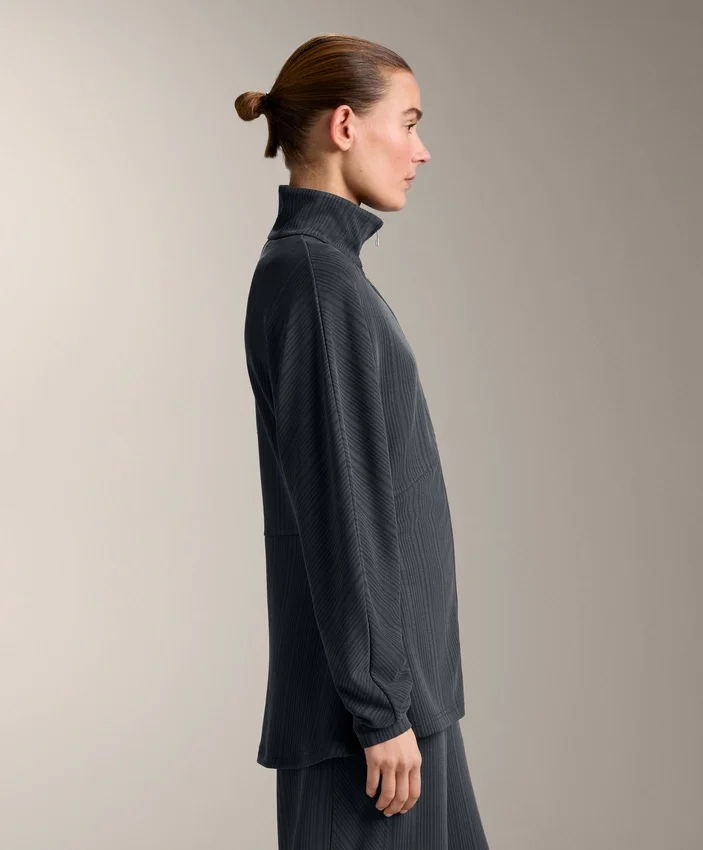 Lange Jacke mit asymmetrischen Streifen aus Modal Lange Jacke mit asymmetrischen Streifen aus Modal
