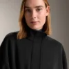 Lange Jacke mit Gürtel aus gebürstetem Modal Lange Jacke mit Gürtel aus gebürstetem Modal
