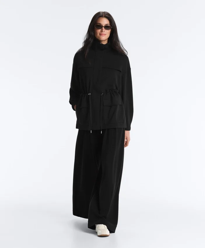 Lange Jacke mit Taschen aus Modal und Soft Touch-Griff Lange Jacke mit Taschen aus Modal und Soft Touch-Griff
