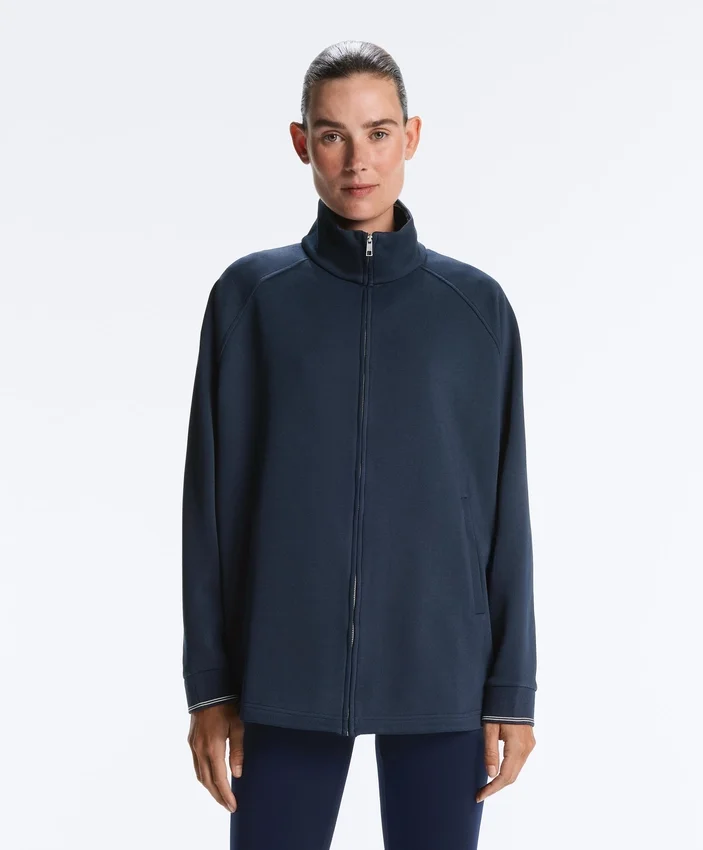 Lange Piqué-Jacke mit kontrastierender Baumwollpaspel Lange Piqué-Jacke mit kontrastierender Baumwollpaspel