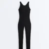 Langer Compressive Jumpsuit mit Neckholder