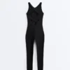 Langer Compressive Jumpsuit mit Neckholder