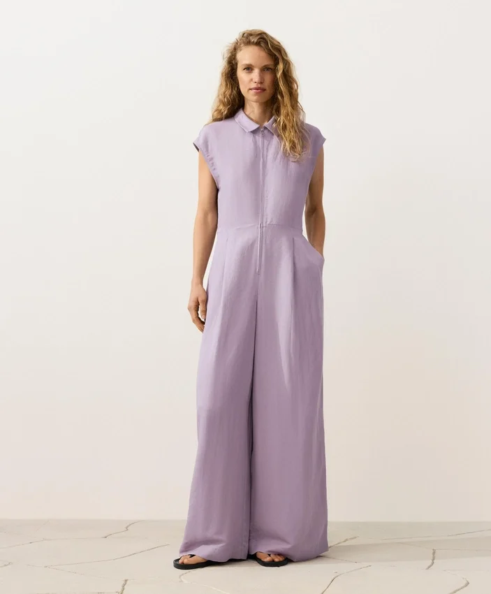 Langer Jumpsuit aus Baumwolle mit Kragen Langer Jumpsuit aus Baumwolle mit Kragen