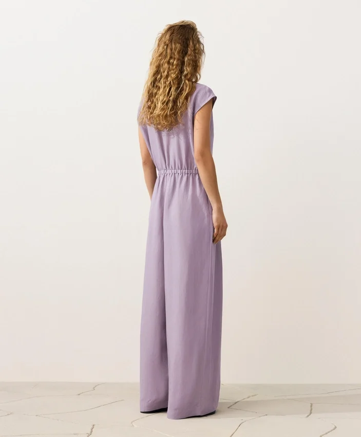 Langer Jumpsuit aus Baumwolle mit Kragen Langer Jumpsuit aus Baumwolle mit Kragen