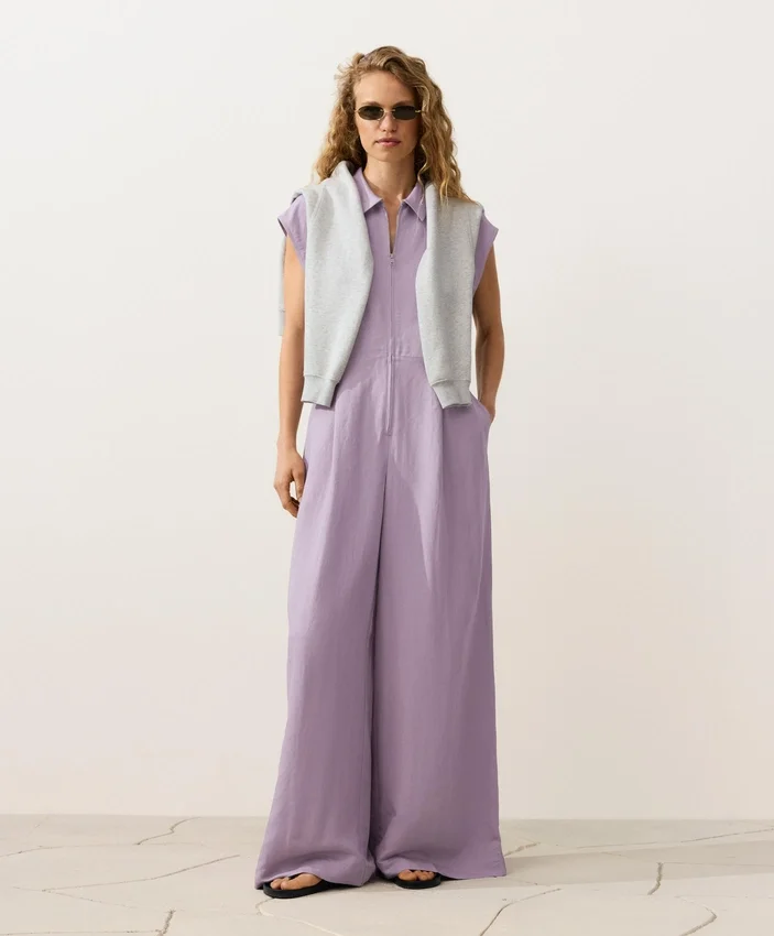 Langer Jumpsuit aus Baumwolle mit Kragen Langer Jumpsuit aus Baumwolle mit Kragen