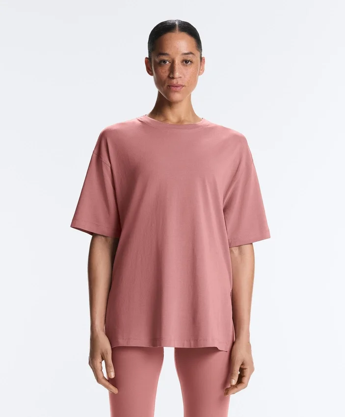 Langes, kurzärmeliges T-Shirt aus Baumwollmischung Langes, kurzärmeliges T-Shirt aus Baumwollmischung