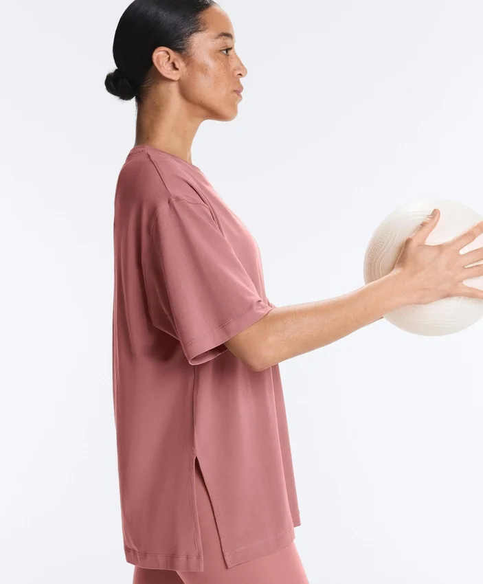 Langes, kurzärmeliges T-Shirt aus Baumwollmischung Langes, kurzärmeliges T-Shirt aus Baumwollmischung