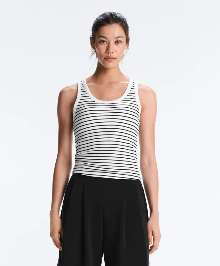 Langes Top aus Modal mit Rippstreifen Langes Top aus Modal mit Rippstreifen