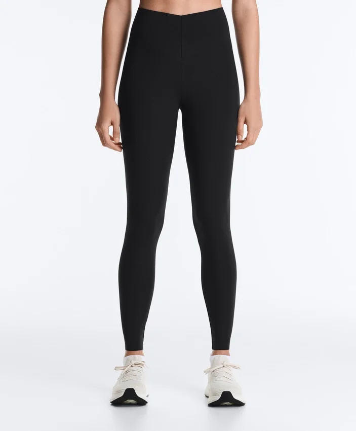 Leggings mit hoher Taille, knöchellang, mit Light Touch-Tragegefühl und V-Ausschnitt, 65 cm Leggings mit hoher Taille, knöchellang, mit Light Touch-Tragegefühl und V-Ausschnitt, 65 cm