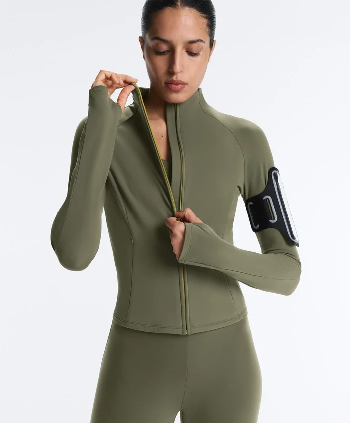 Leichte, warme Funktionsjacke Leichte, warme Funktionsjacke