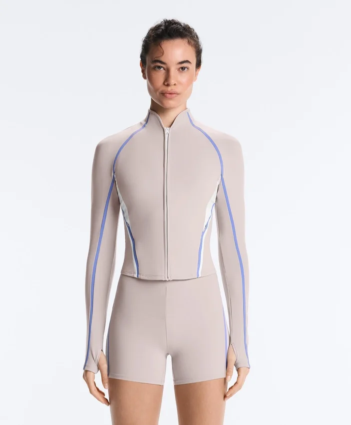 Leichte, warme Funktionsjacke mit Kontrast Leichte, warme Funktionsjacke mit Kontrast