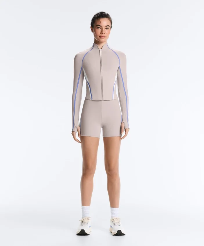 Leichte, warme Funktionsjacke mit Kontrast Leichte, warme Funktionsjacke mit Kontrast