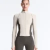 Leichte, warme, reflektierende Funktionsjacke Leichte, warme, reflektierende Funktionsjacke