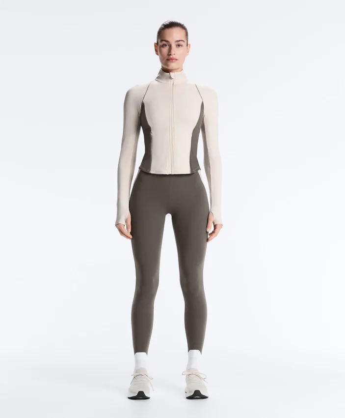 Leichte, warme, reflektierende Funktionsjacke Leichte, warme, reflektierende Funktionsjacke