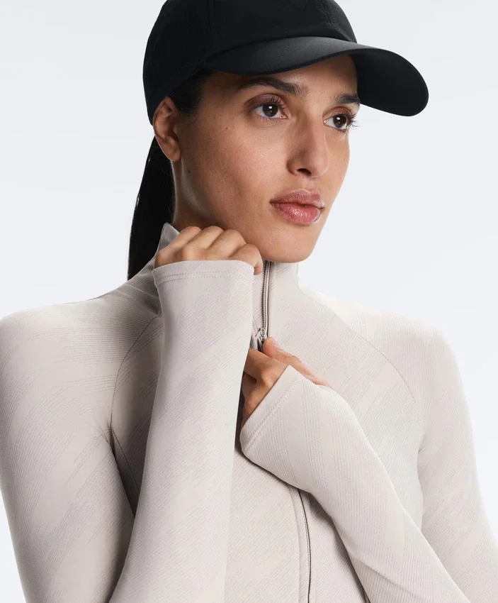 Leichte, warme, reflektierende Funktionsjacke Leichte, warme, reflektierende Funktionsjacke