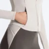 Leichte, warme, reflektierende Funktionsjacke Leichte, warme, reflektierende Funktionsjacke