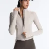 Leichte, warme, reflektierende Funktionsjacke Leichte, warme, reflektierende Funktionsjacke