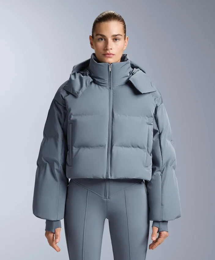 Leichte, wasserabweisende kurze Skijacke aus 80 % Daunen und 20 % Minardi Piume Leichte, wasserabweisende kurze Skijacke aus 80 % Daunen und 20 % Minardi Piume