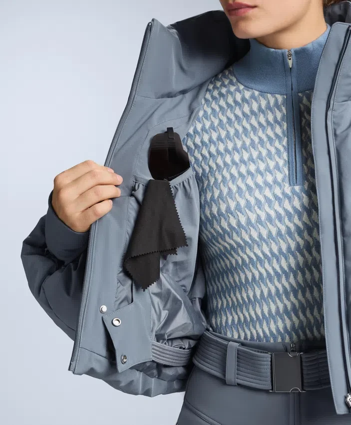 Leichte, wasserabweisende kurze Skijacke aus 80 % Daunen und 20 % Minardi Piume Leichte, wasserabweisende kurze Skijacke aus 80 % Daunen und 20 % Minardi Piume
