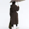 Leichter Regenschirm mit Polka-Dot-Muster Leichter Regenschirm mit Polka-Dot-Muster
