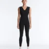 Light Touch Jumpsuit mit V-Ausschnitt Light Touch Jumpsuit mit V-Ausschnitt