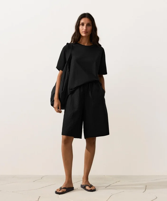 Midi-Bermudashorts aus 100 % Leinen Midi-Bermudashorts aus 100 % Leinen
