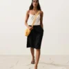 Midi-Bermudashorts aus 100 % Leinen Midi-Bermudashorts aus 100 % Leinen