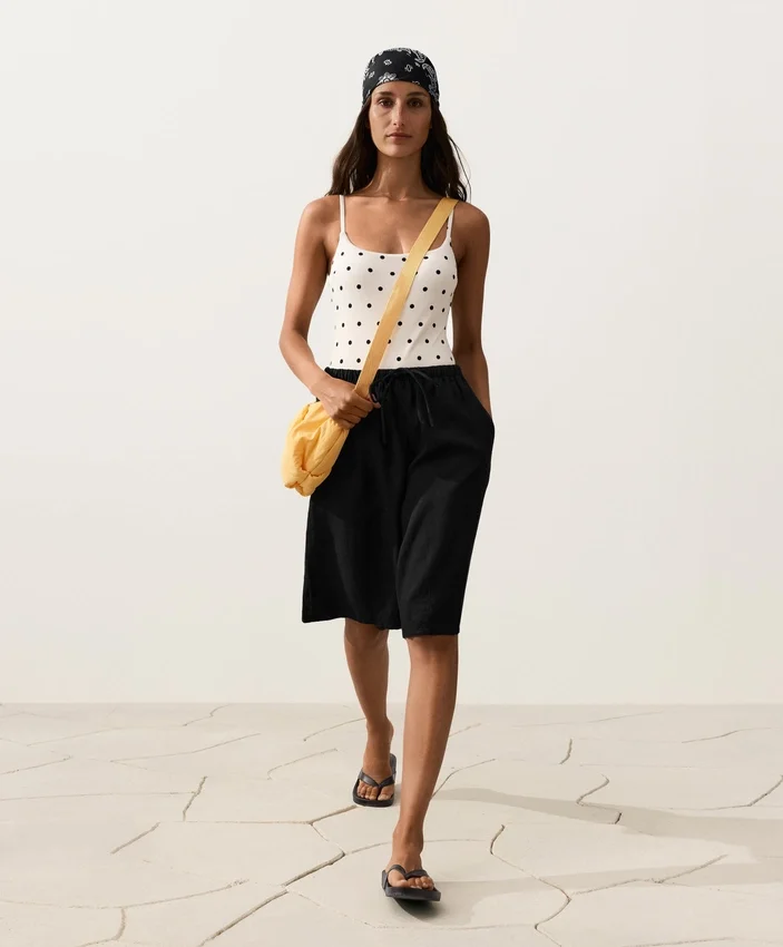 Midi-Bermudashorts aus 100 % Leinen Midi-Bermudashorts aus 100 % Leinen