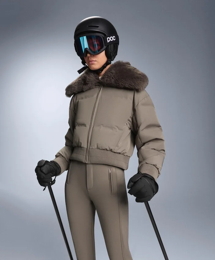 Minardi Piume Ski – wasserabweisende Jacke aus 80 % Daunen und 20 % Federn Minardi Piume Ski – wasserabweisende Jacke aus 80 % Daunen und 20 % Federn