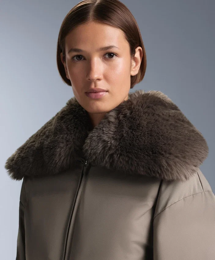 Minardi Piume Ski – wasserabweisende Jacke aus 80 % Daunen und 20 % Federn Minardi Piume Ski – wasserabweisende Jacke aus 80 % Daunen und 20 % Federn